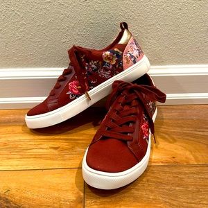 NWOT Matilda Jane Burgundy Flower Sneakers Size 5